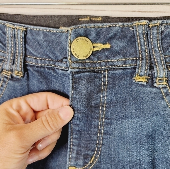 DEMOCRACY "AB" TECHNOLOGY MEDIUM DARK WASH JEANS, SZ 10 - Picture 3 of 10